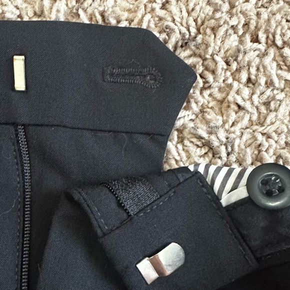 Banana republic, black slacks, size 10L, made with soft but strong material - Picture 6 of 7